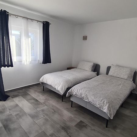 Oura - Large Villa - Private Pool - 5 Bedrooms Албуфейра Екстериор снимка